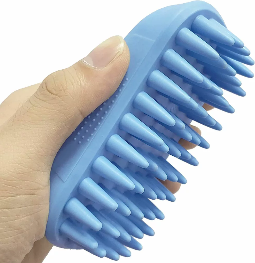 Best Brush For Cats That Hate To Be Brushed: ZOOPOLR Silicone Brush for Large Pets